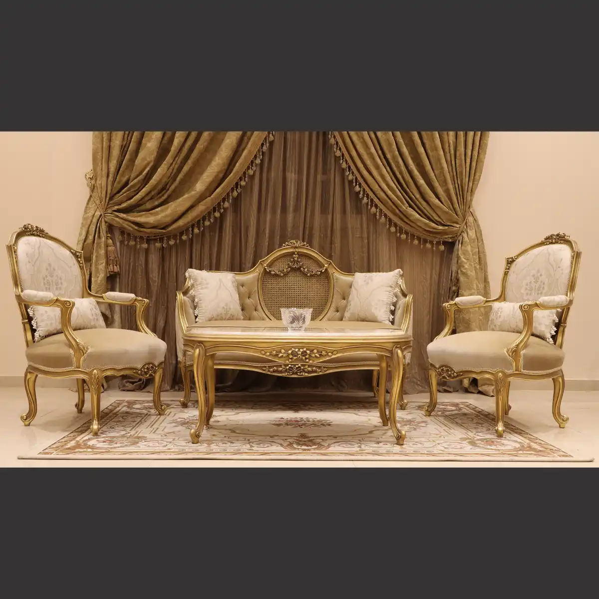 harmonic couch